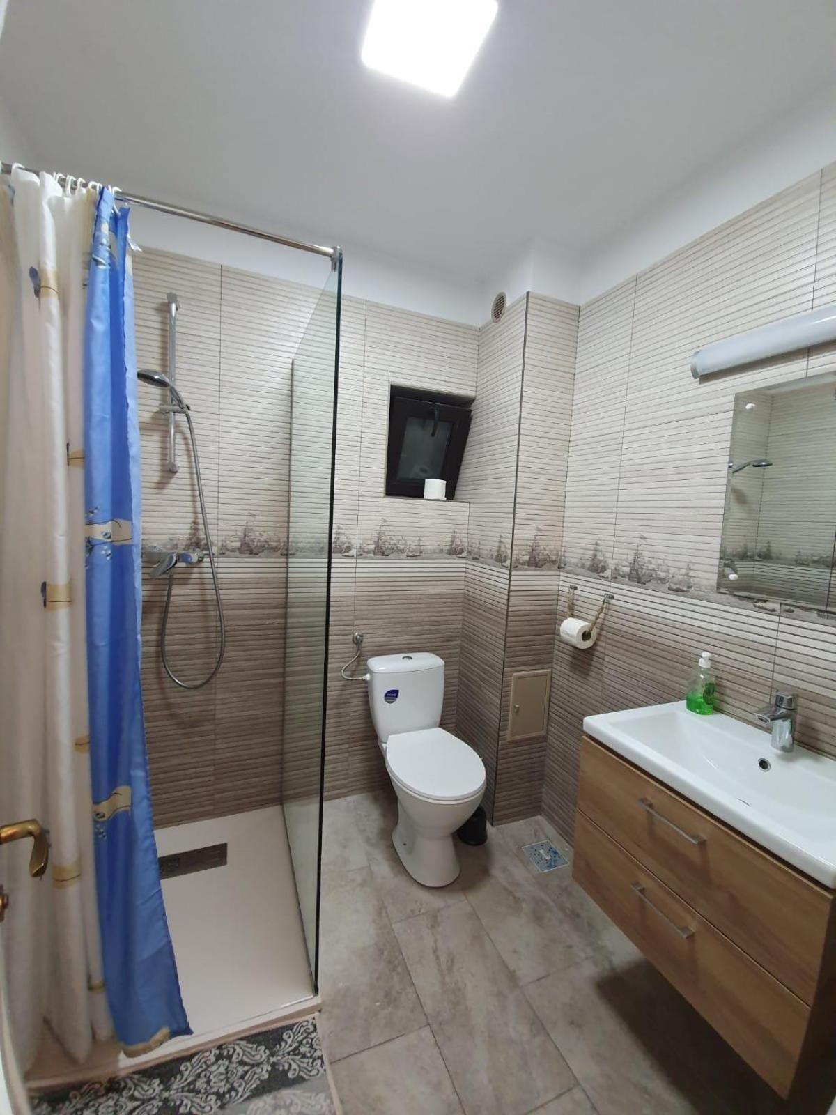 Pensiunea Iasmina Si Pescarul Călimăneşti エクステリア 写真